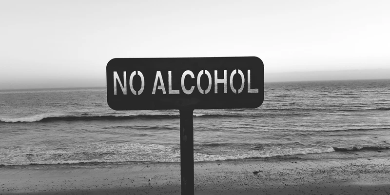 twilight alcohol detox sign says beach